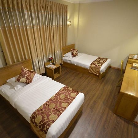 ניאונגשווה Inle Strand Hotel מראה חיצוני תמונה