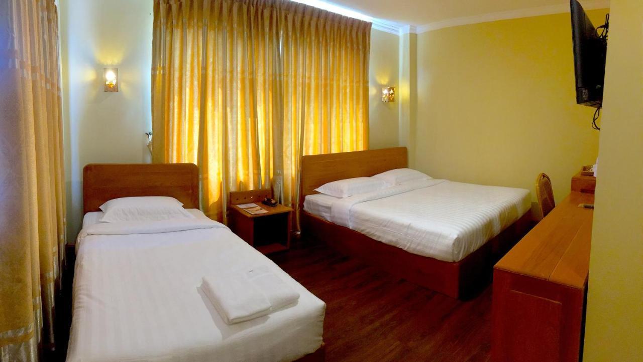 ניאונגשווה Inle Strand Hotel מראה חיצוני תמונה