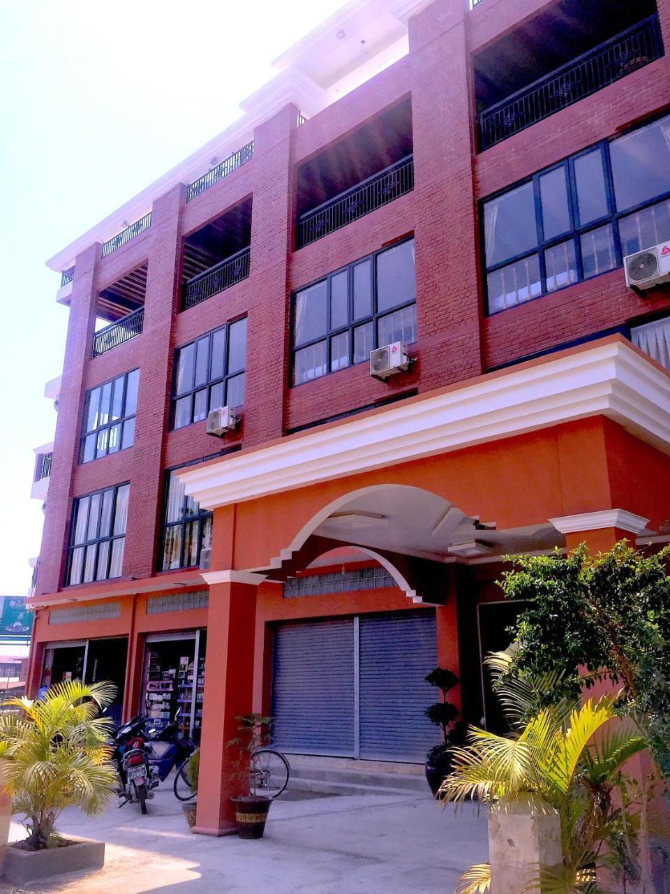 ניאונגשווה Inle Strand Hotel מראה חיצוני תמונה