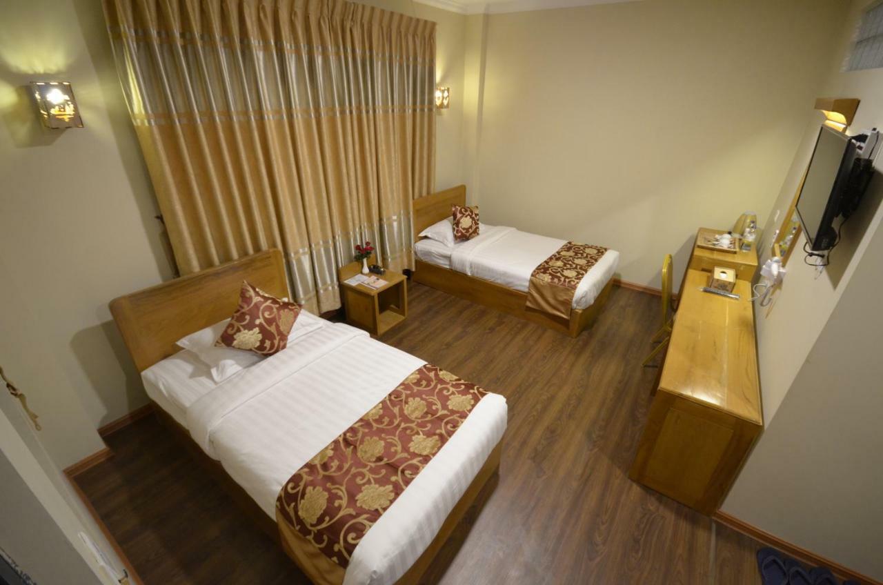 ניאונגשווה Inle Strand Hotel מראה חיצוני תמונה