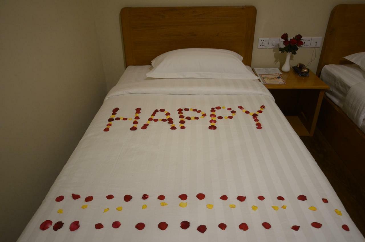 ניאונגשווה Inle Strand Hotel מראה חיצוני תמונה